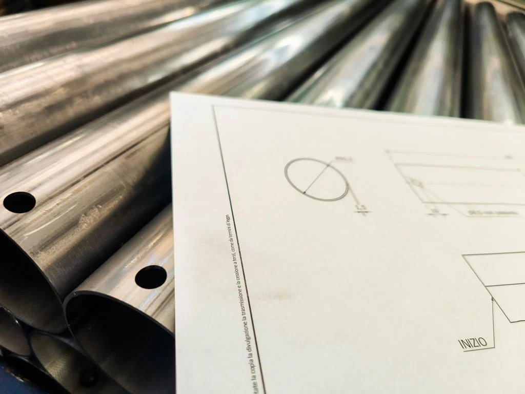 Particolare di un disegno tecnico sulla sezione di un tubo